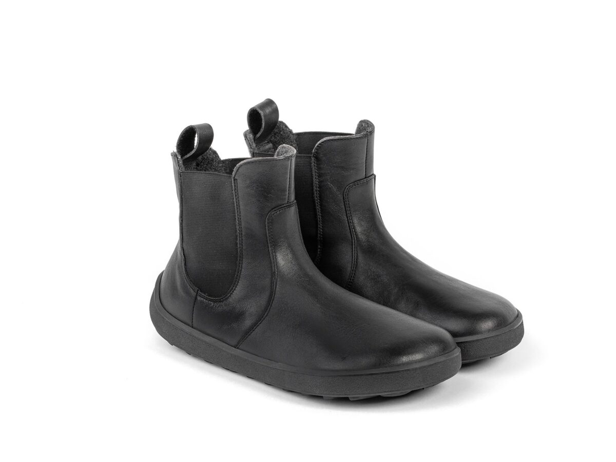 Be Lenka Entice- All Black Be Lenka Entice- All Black Kevad/sügis - HellyK - Kvaliteetsed lasteriided, villariided, barefoot jalatsid