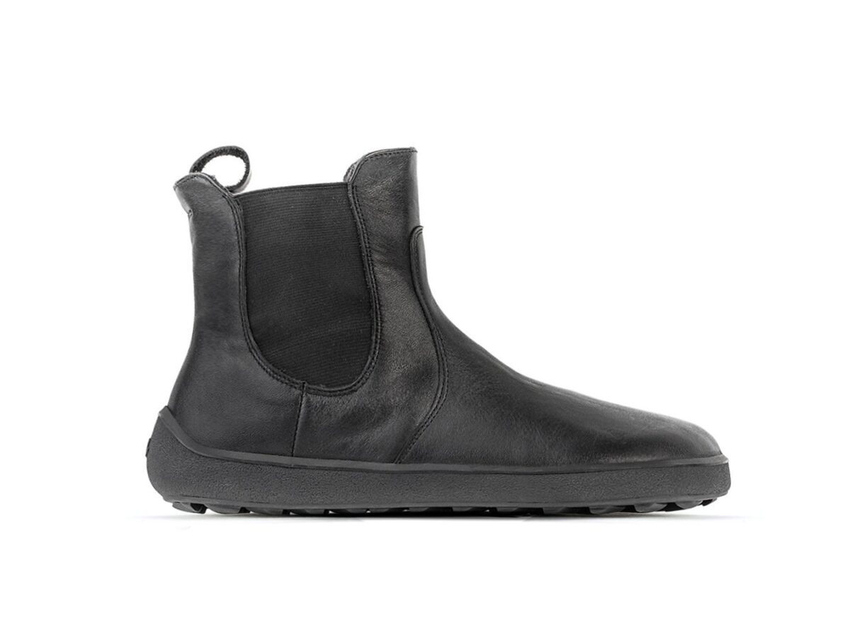 Be Lenka Entice- All Black Be Lenka Entice- All Black Kevad/sügis - HellyK - Kvaliteetsed lasteriided, villariided, barefoot jalatsid
