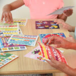 Poppik-stickers-gommettes-jeu-de-voyage-puzzle-educatif-activite-manuelle-7-1