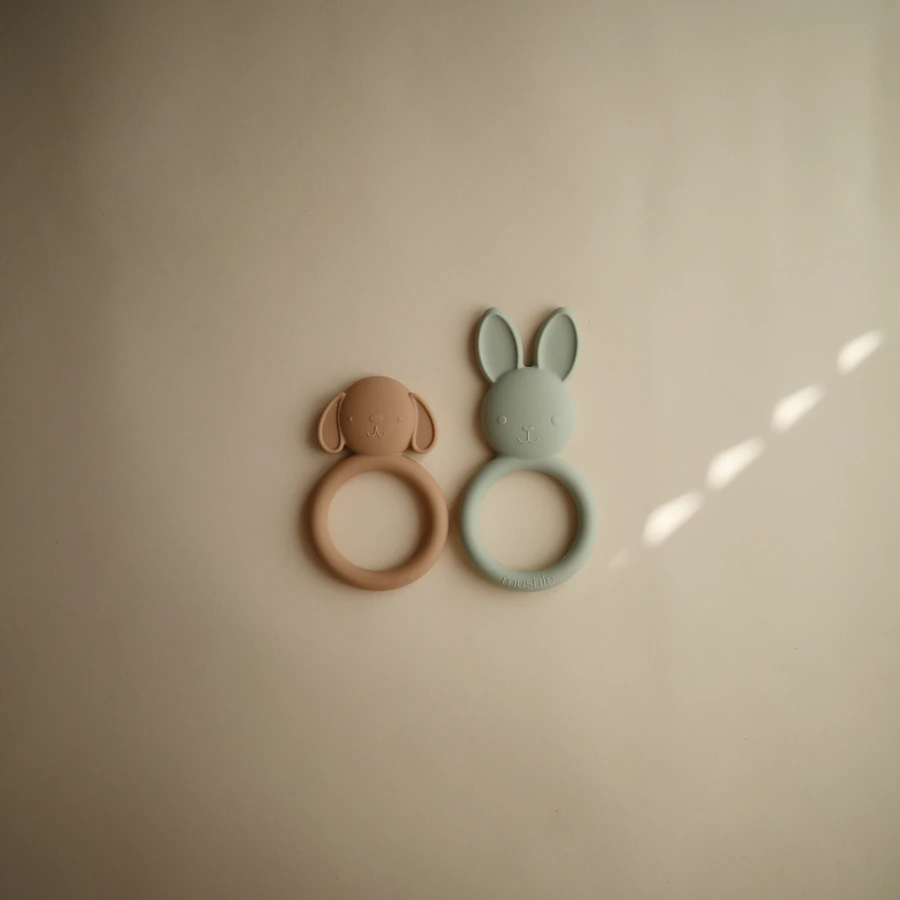 Mushie närimisrõngas Bunny, Sage Beebimänguasjad - HellyK - Kvaliteetsed lasteriided, villariided, barefoot jalatsid