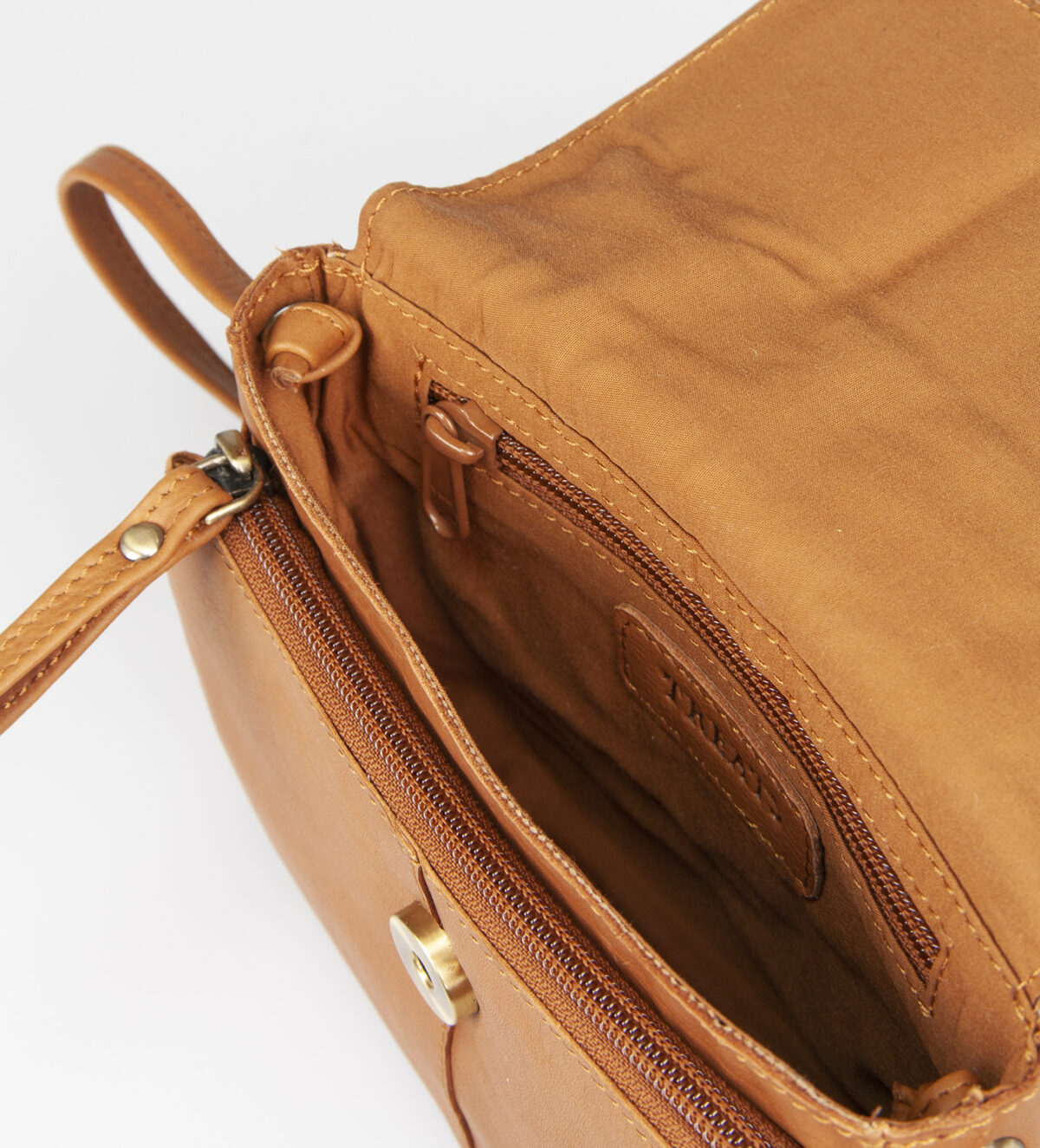 Treats nahast väike crossbody-kott Kristel Common Cognac Kotid ja rahakotid - HellyK - Kvaliteetsed lasteriided, villariided, barefoot jalatsid