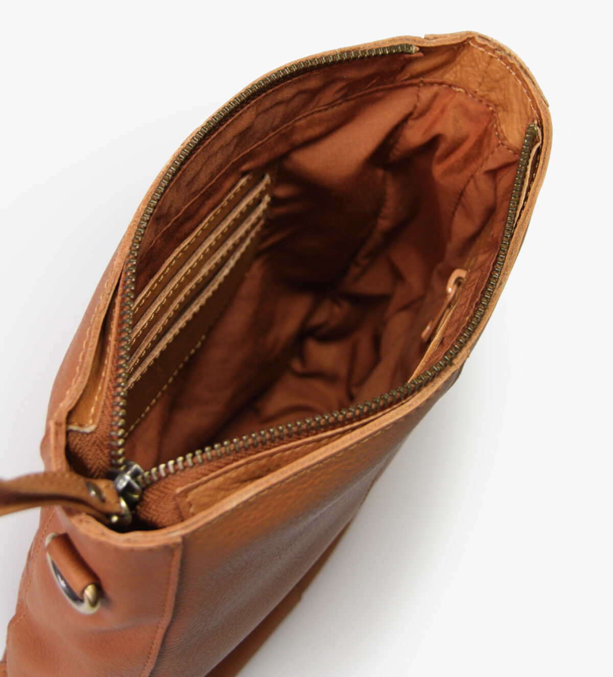Treats nahast crossbody-kott Stella Common Cognac Kotid ja rahakotid - HellyK - Kvaliteetsed lasteriided, villariided, barefoot jalatsid