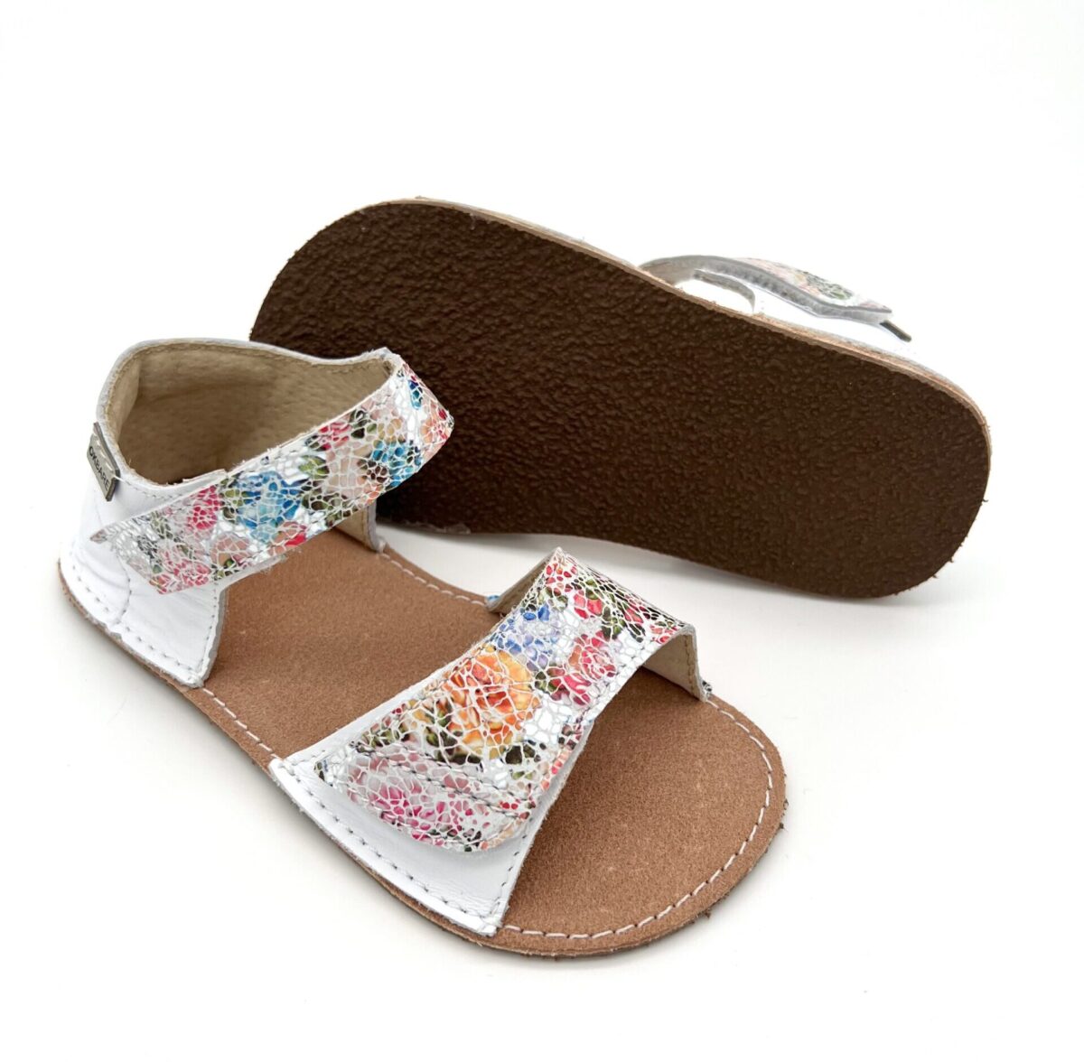 Ok Bare Mirrisa sandaalid, Valge+Lilled Laste barefoot jalatsid - HellyK - Kvaliteetsed lasteriided, villariided, barefoot jalatsid